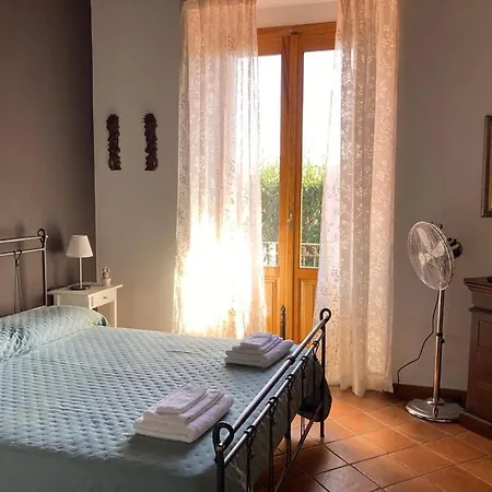 Casa Gino Petrulli Etna, Con Piscina Βίλα